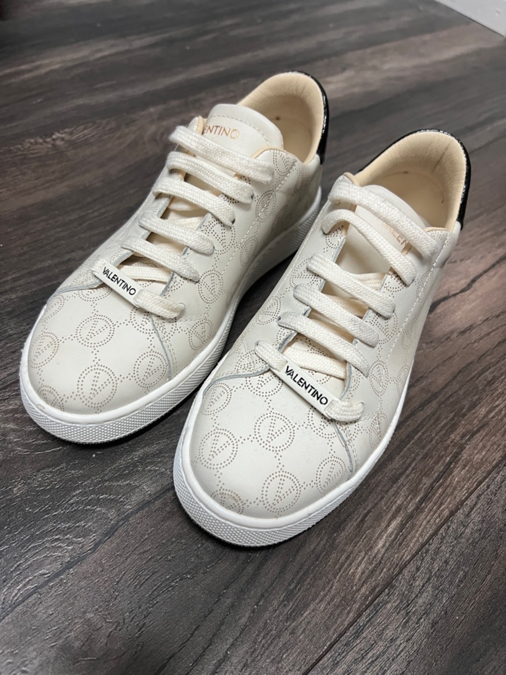 Valentino Charlie Cream Sneakers